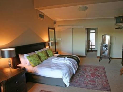River Place Manor 5*